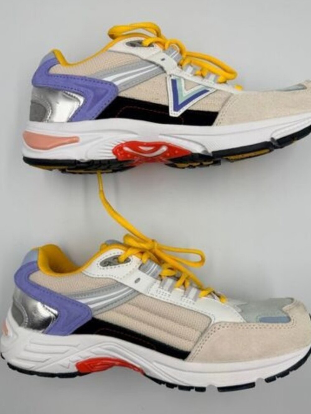 Vionic 23 Walk 2.0 Walking Sneaker Cream Leather Vio Motion Womens Size US 7